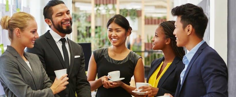 Small-talk en anglais : pourquoi sont-ils essentiels pour votre carrière !